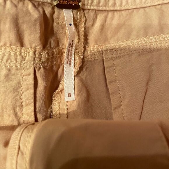 Free People Lucid Dreams Track Pants 8 NEw With Tag
$128 Size: 8 Free People - Picture 6 of 10